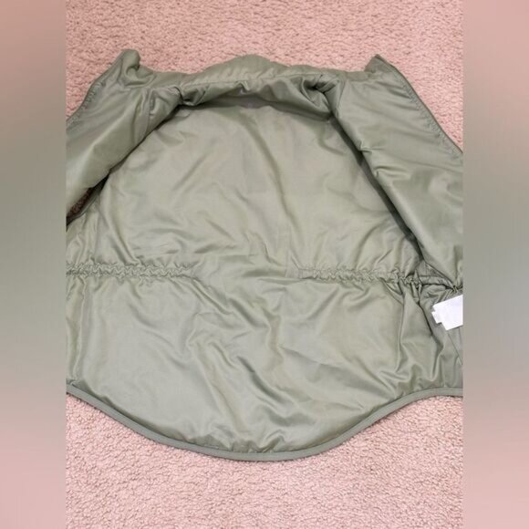 NWT Nike Women's Therma-FIT Swift Running Vest in Oil Green Sizes M, L - Picture 3 of 11